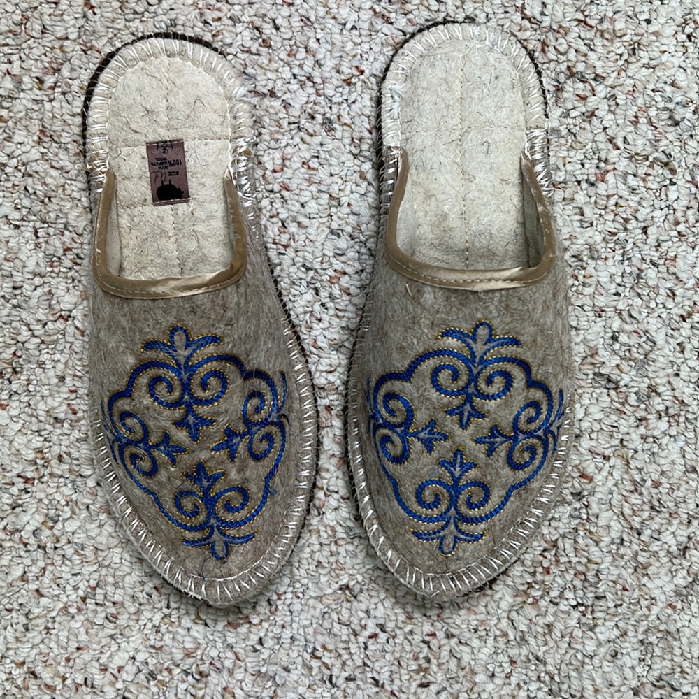 NWOT hand made genuine wool man’s sleepers